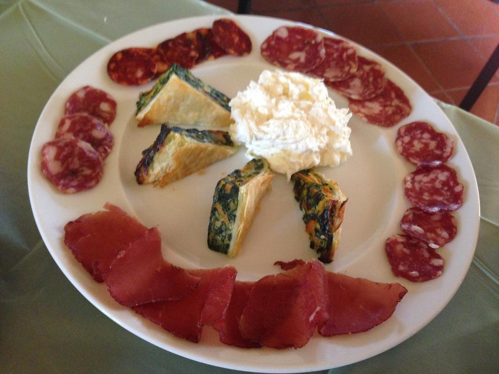 فيلا Carpenetoفي Agriturismo Ristorante Albachiara المظهر الخارجي الصورة