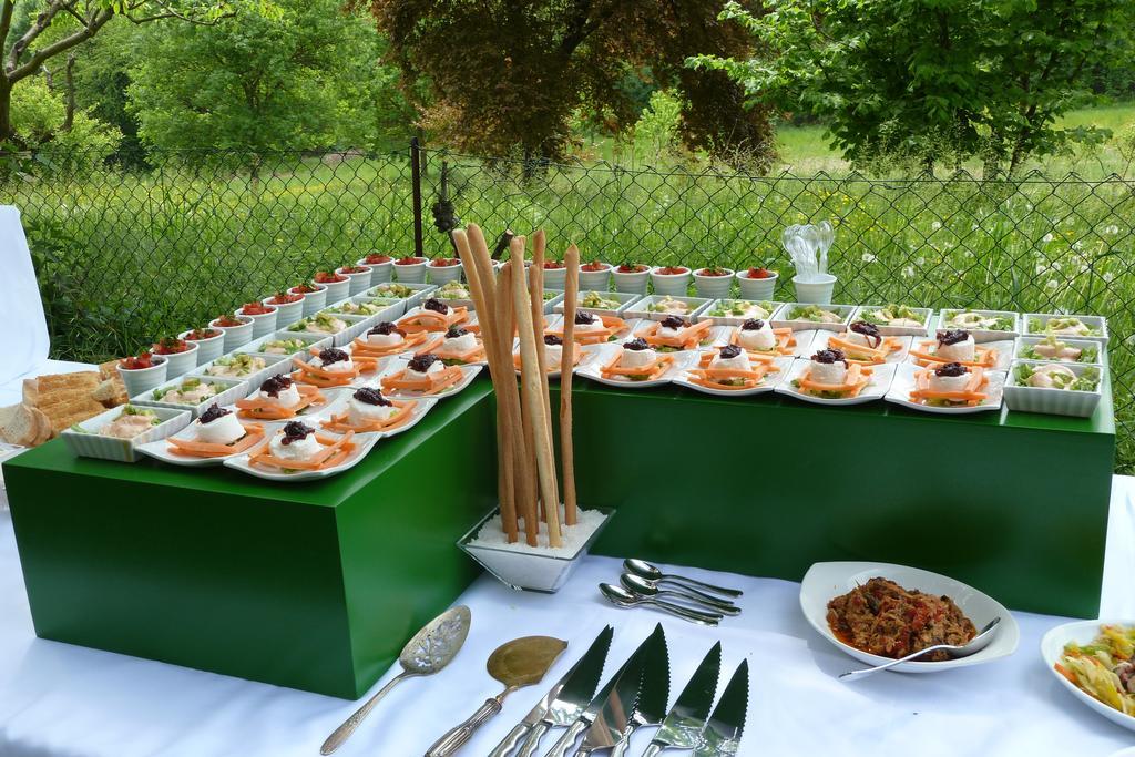فيلا Carpenetoفي Agriturismo Ristorante Albachiara المظهر الخارجي الصورة