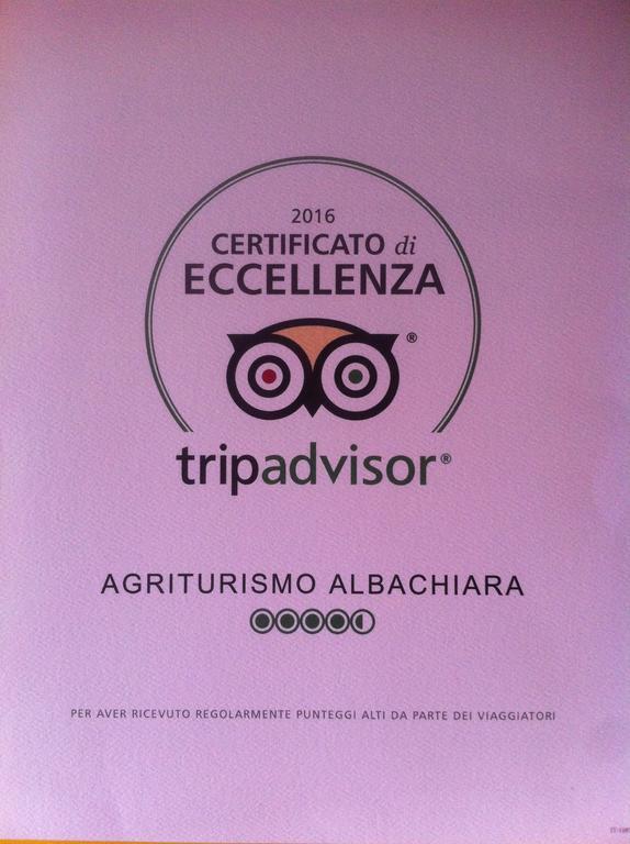فيلا Carpenetoفي Agriturismo Ristorante Albachiara المظهر الخارجي الصورة